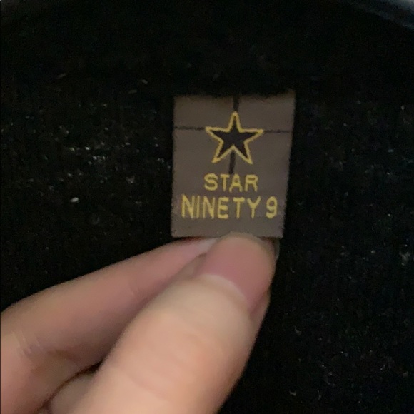 Black Teddy Quarter-Zip - Picture 5 of 6